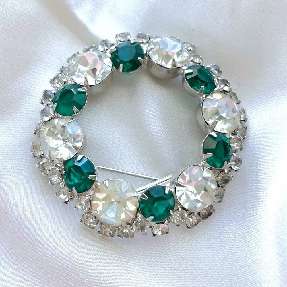 Vintage 1950s Rhinestone Brooch Clear Green Layered Domed Round Wreath Holiday